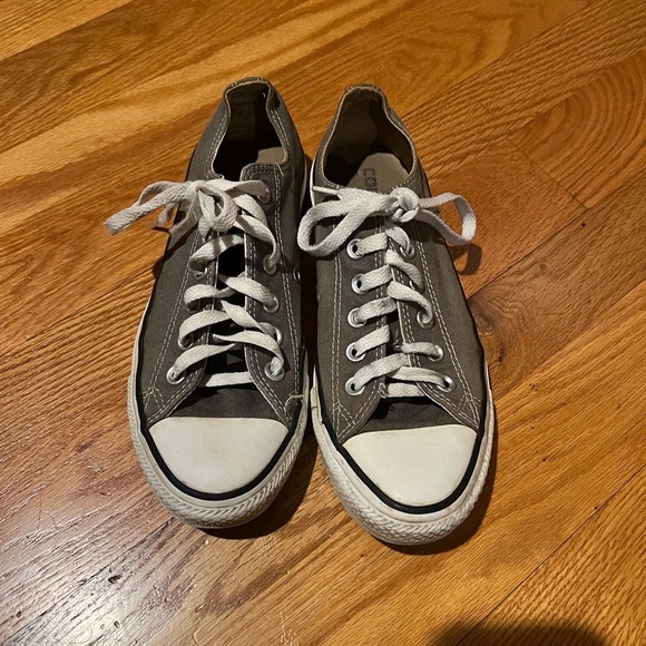 Converse Gray Low-Top Sneakers - Picture 1 of 8